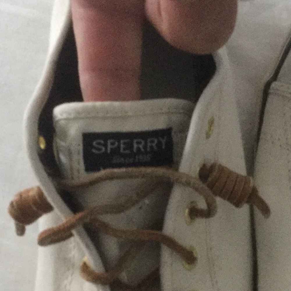 Sperry Women’s fashion sneakers.Size 8 M - Picture 2 of 5